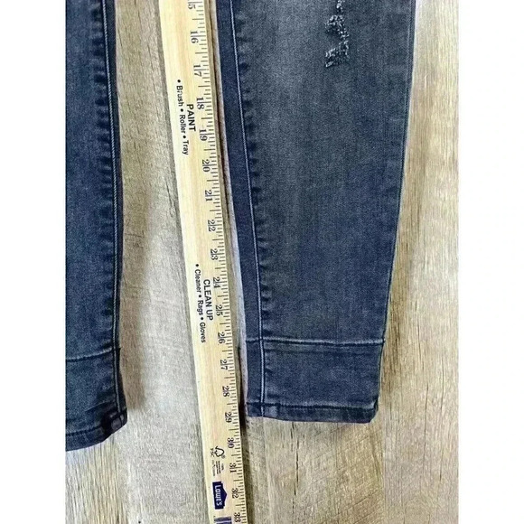 Judy Blue Jeans Skinny Fit 11/30 Black Mid Rise Buffalo Plaid Patch Distressed - Picture 6 of 9